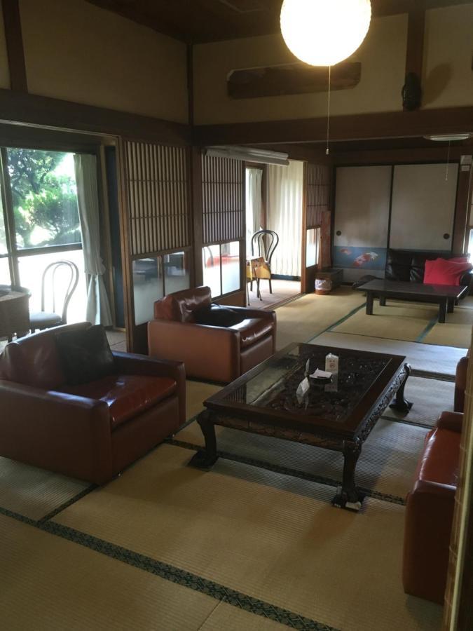 Wafu Guesthouse Kashiwaya Фуджикавагучико Екстериор снимка